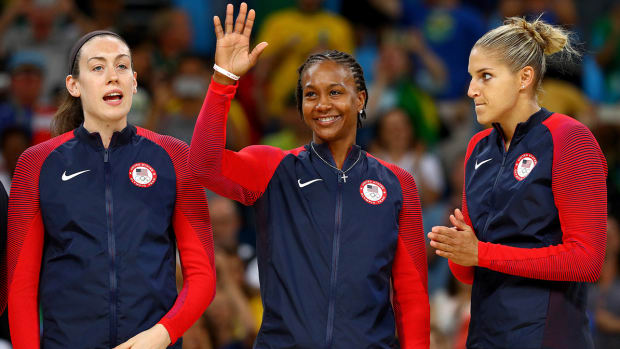 usa-basketball-women-1300.jpg